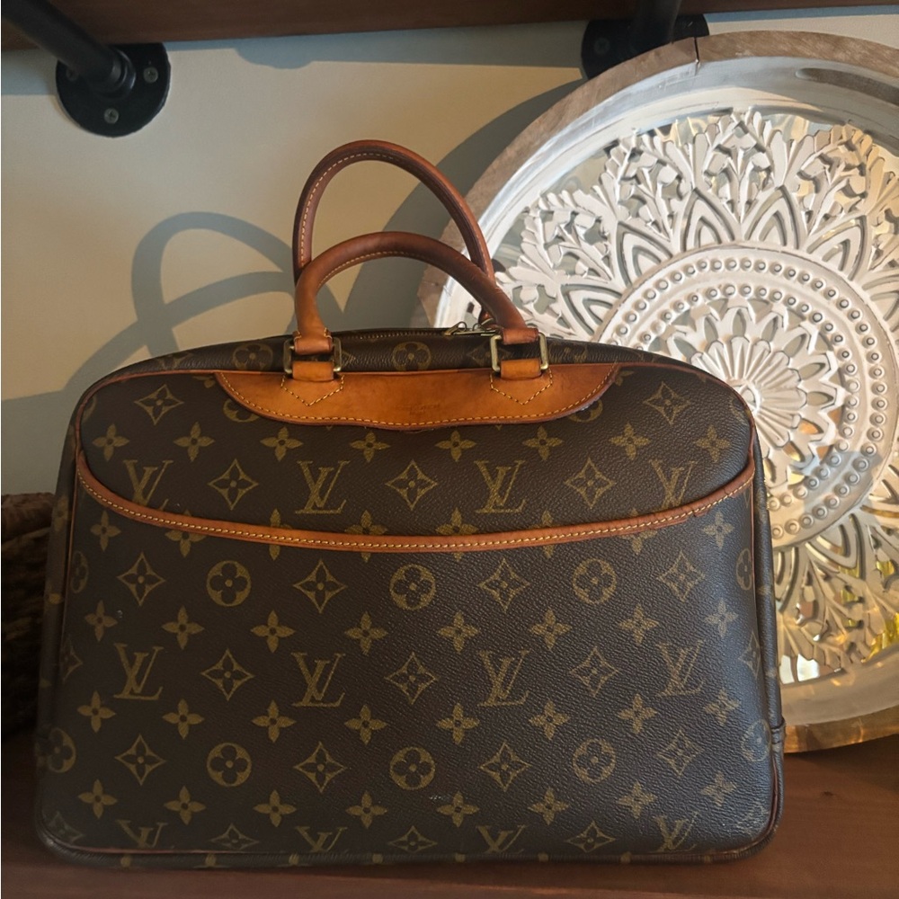 Louis Vuitton Monogram Deauville handbag